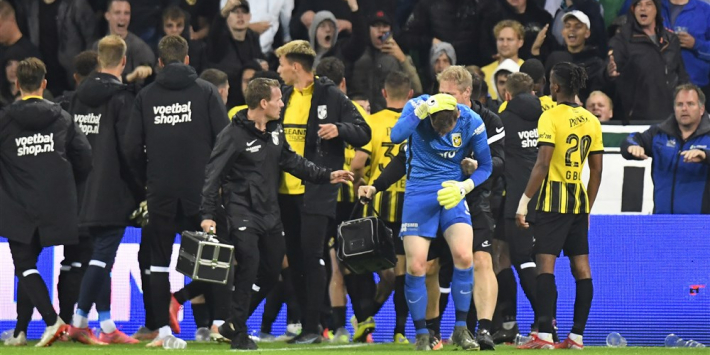 Groningen-Vitesse stilgelegd na ongeregeldheden op tribune