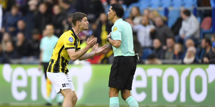 Buitink mist beladen derby na dubieuze rode kaart
