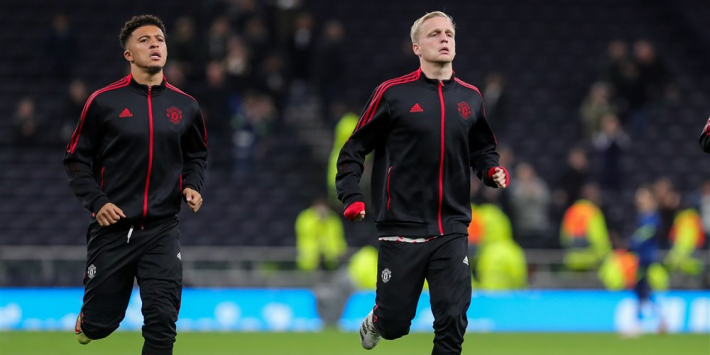 Neville vreest voor 'Van de Beek-scenario' Sancho bij United