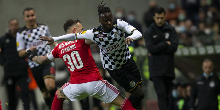 Ajax lachende derde: Benfica gefrustreerd ondanks sublieme helft