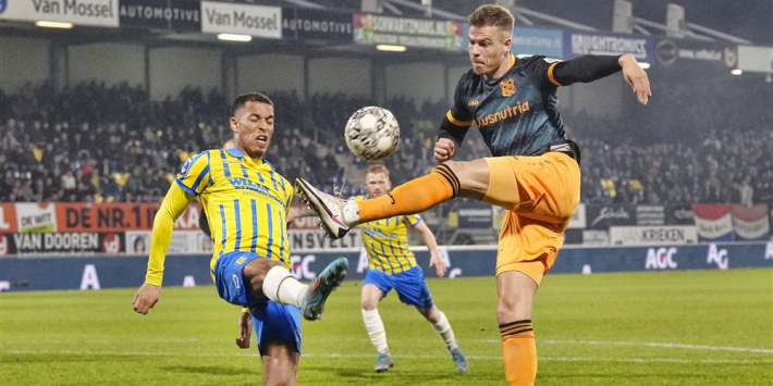 Emotie bij Van Aken: "Profvoetbal zat er misschien niet meer in"