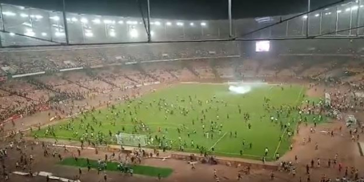 Afrikaanse bondsarts overlijdt bij voetbalrellen Nigeria - Ghana