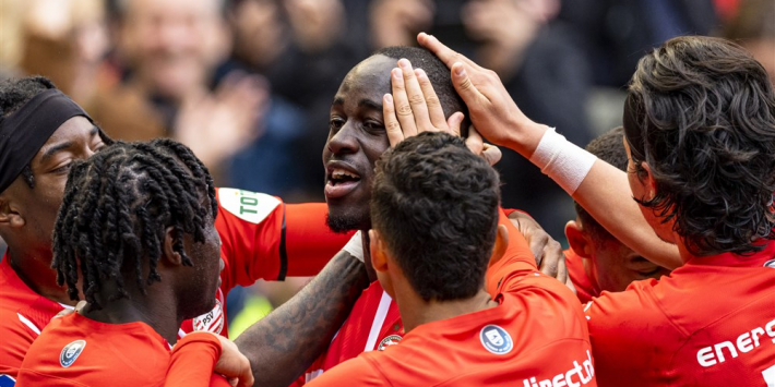 PSV breekt contract open: "Hij heeft zijn kans echt gepakt"