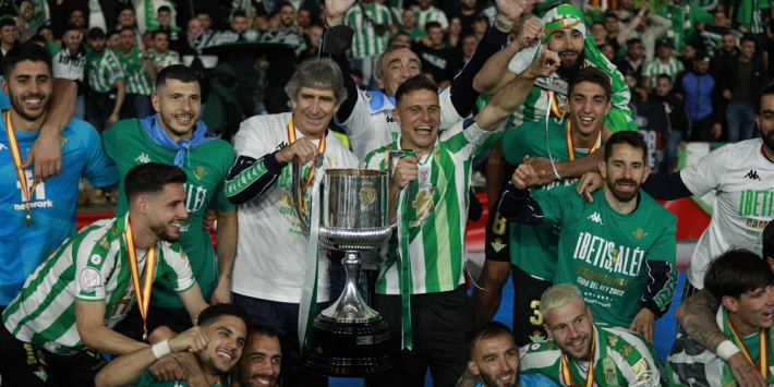Real Betis wint Copa del Rey en laat Cillessen beteuterd achter
