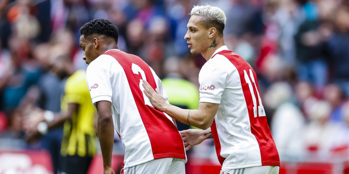 Ten Hag laat zich uit over gewilde Antony en toekomst Timber