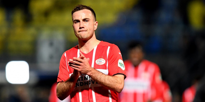 Götze krijgt bij presentatie vragen over PSV en WK in Qatar