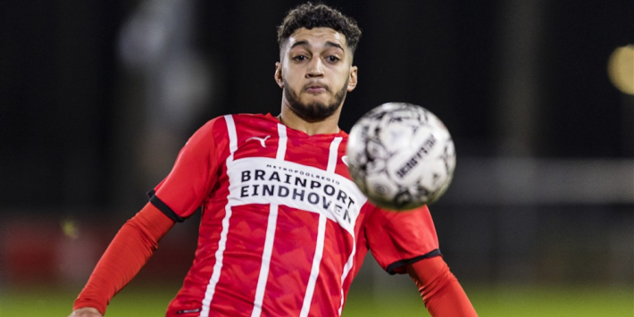 PSV deelt contract uit: "Deze club geeft jeugdspelers echt kansen"
