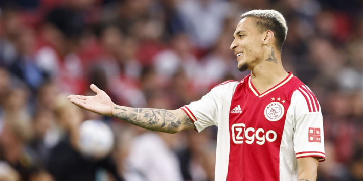 'United meldt zich weer bij Ajax; Antony twijfelgeval voor Sparta'