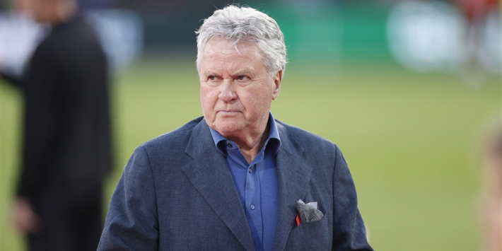 Aanwezigheid Hiddink motiveert Australië: zege in uitzwaaiwedstrijd