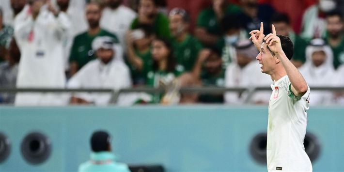 Lewandowski in tranen na doelpunt: "Ik heb mijn droom vervuld"