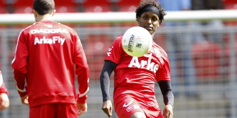 'Hersi is reserverol beu en wil vertrekken'