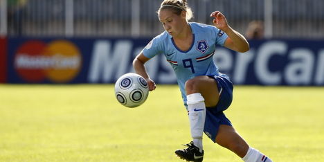 Oranjevrouwen tegen België en Denemarken