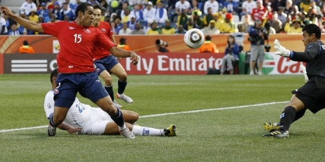 Chileen Beausejour ook niet tegen Arsenal