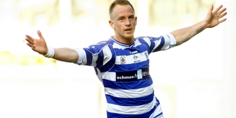 Ars schiet Levski naar zege, Jol speelt gelijk
