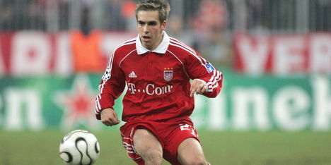 Duitsland zonder Lahm tegen Wales