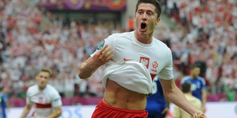 Lewandowski: "Bezig met EK, niet met transfer"