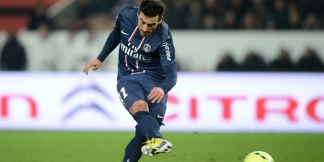PSG wint met jubileumgoal, Benschop redt punt