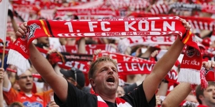 Heersend Köln keert na twee jaar terug in Bundesliga
