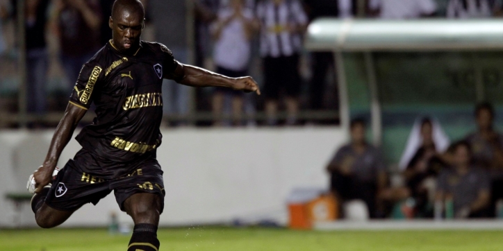 Seedorf in wachtkamer, kampioen Fluminense zakt af