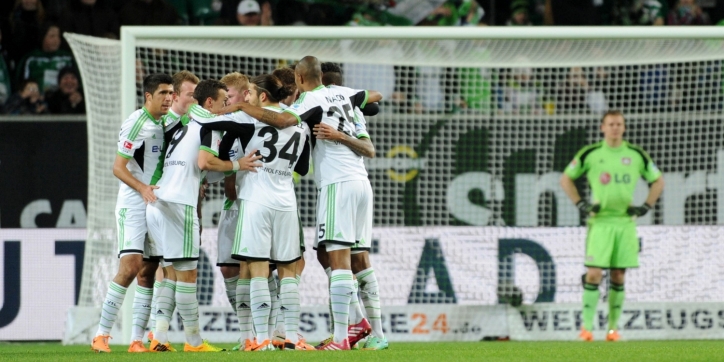 Wolfsburg stevig tweede na minimale overwinning