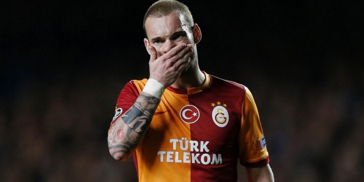 Sneijder grote man bij Galatasaray met fraaie goal