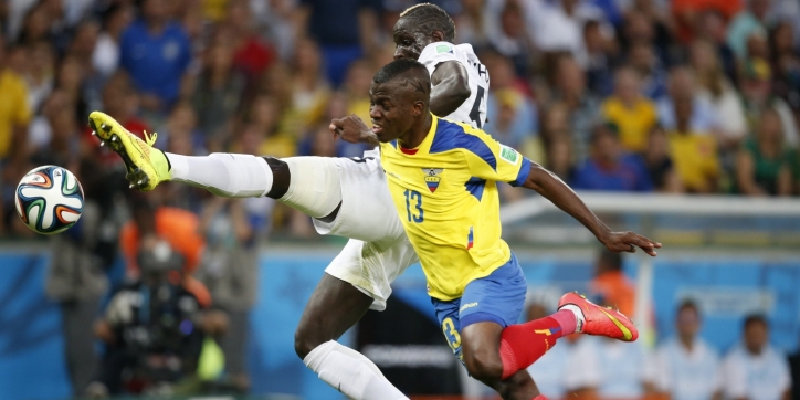 Ecuador-coach pleit voor gebruik tv-beelden tegen Sakho