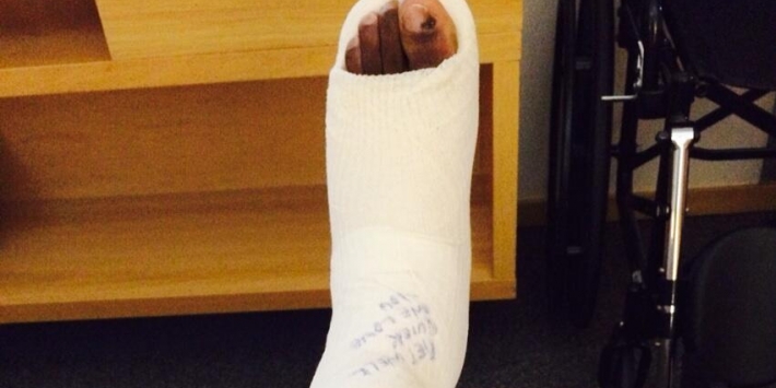 Nigeriaan Onazi in het gips na duel met Frankrijk