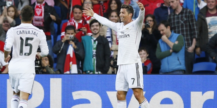 Real Madrid opent met zuinige zege op promovendus