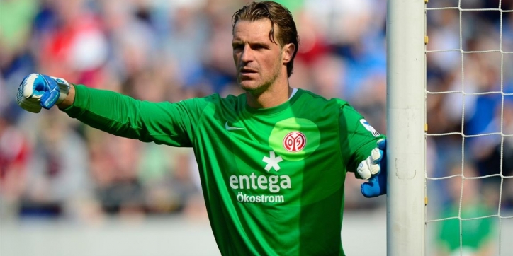 Schalke 04 opnieuw in zee met doelman Wetklo
