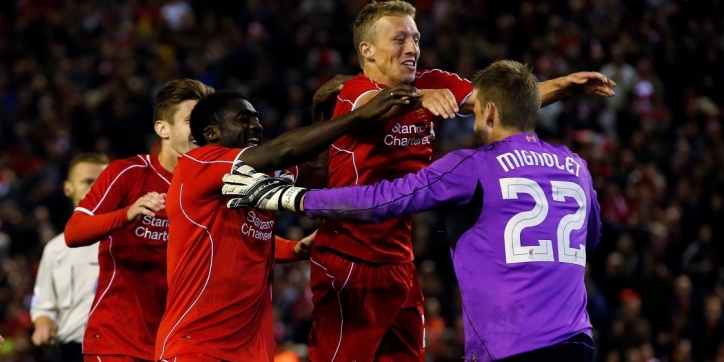 Liverpool wacht op duidelijkheid blessure Lucas