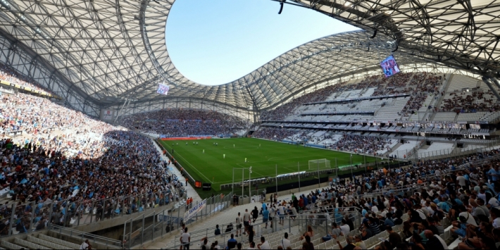 Rekik ziet Olympique Marseille vanaf tribune verliezen