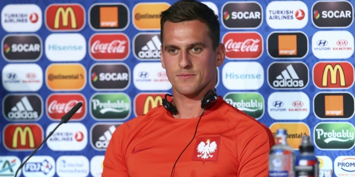 Napoli gaat testen of Milik weer mee kan trainen