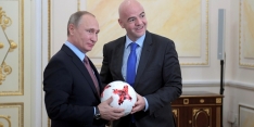 Poetin: "Verval door vele buitenlanders in onze competitie"