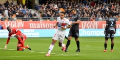 Memphis wervelt en maakt een hattrick voor Lyon