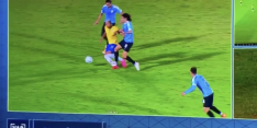 Video: Cavani krijgt rood na smerige tackle, wissel Richarlison