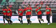 NEC veegt FC Den Bosch van de mat en sluit aan bovenin