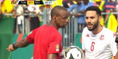 Scheidsrechter fluit Afrika Cup-duel al na 85 minuten af