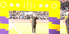 Prachtige beelden: Eriksen als held onthaald in stadion Brentford