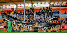 Treurig: bij FC Volendam onwel geraakte supporter overleden