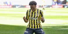 Martínez beloont Openda voor uitstekend seizoen bij Vitesse