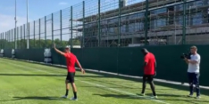 Video: Brobbey verschijnt op training RB Leipzig