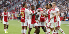 Uitblinkers Antony en Bergwijn laten Ajax-fans volop genieten