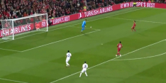 Blunder! Courtois helpt Liverpool met enorme flater aan doelpunt
