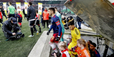 'Ajax en Feyenoord kiezen eigen weg en slaan OneLove-actie over'