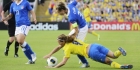 Finse dames helpen Oranje Leeuwinnen handje
