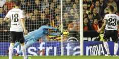 Valencia laat penaltykiller Alves naar Brazilië terugkeren