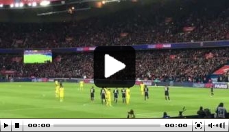 Video: spel stilgelegd uit respect voor Zlatan