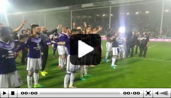 Video: Anderlecht viert landstitel op fraaie wijze met fans