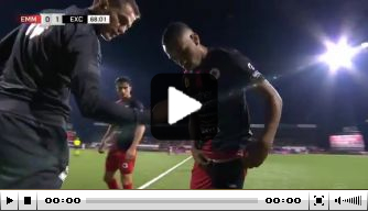 Video: Excelsior-speler Chacon mag niet invallen vanwege broekje
