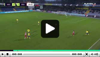 Bizarre fout: ex-keeper Utrecht trapt bal knullig in eigen goal